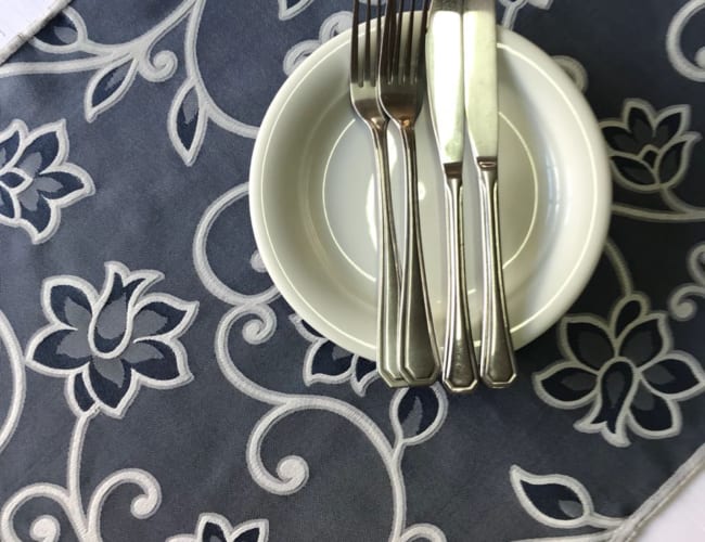 Caminho de mesa arabesco azul navy